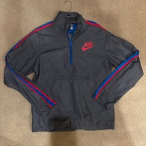 Nike windbreaker
VINTAGE
original price - $80
NIKE